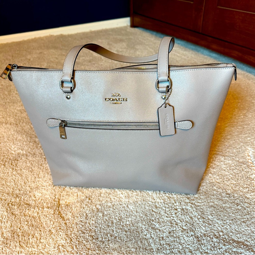 Coach Gallery Tote light grey